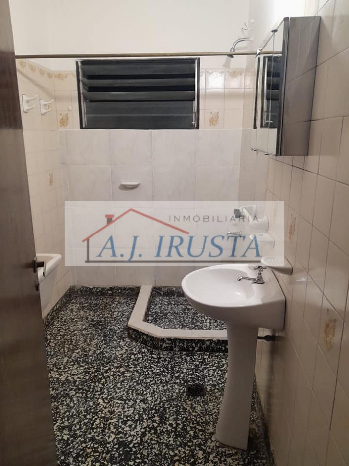 CASA 2 DORMITORIOS
