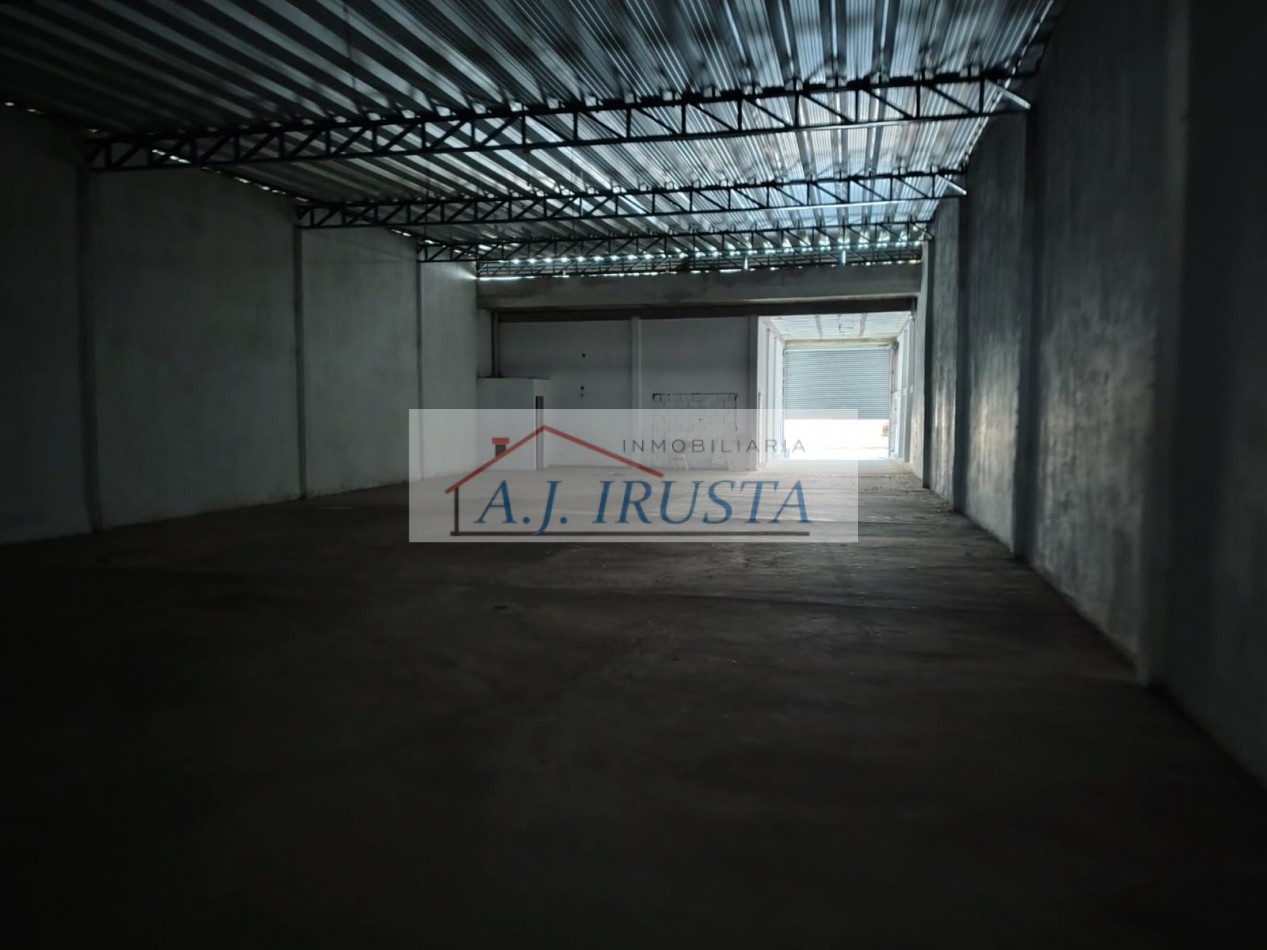 GALPON DE 300M2 + PATIO