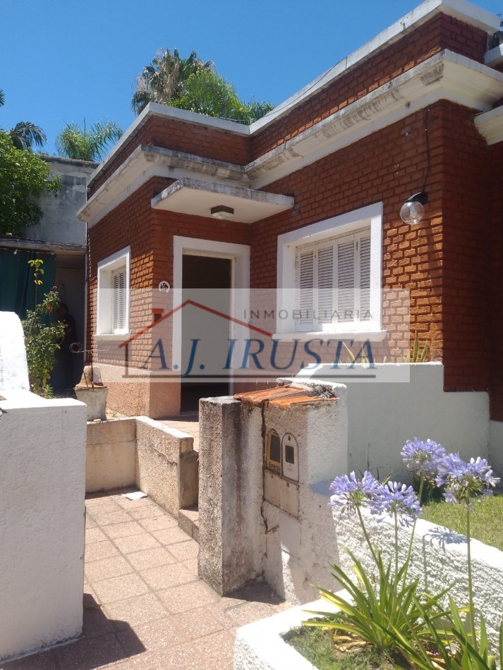 CASA 2 DORMITORIOS