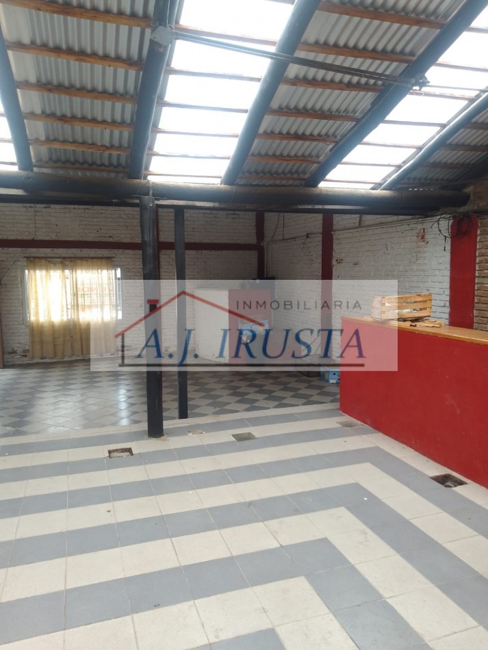 OPORTUNIDAD!!!! SALON MULTIPLES USOS + 3 DEPARTAMENTOS