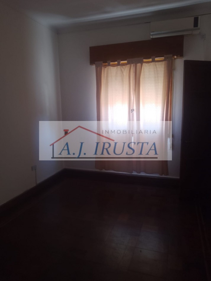 CASA 3 DORMITORIOS