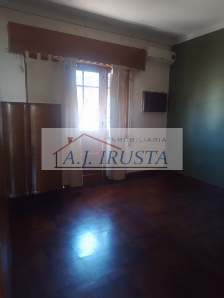 CASA 3 DORMITORIOS