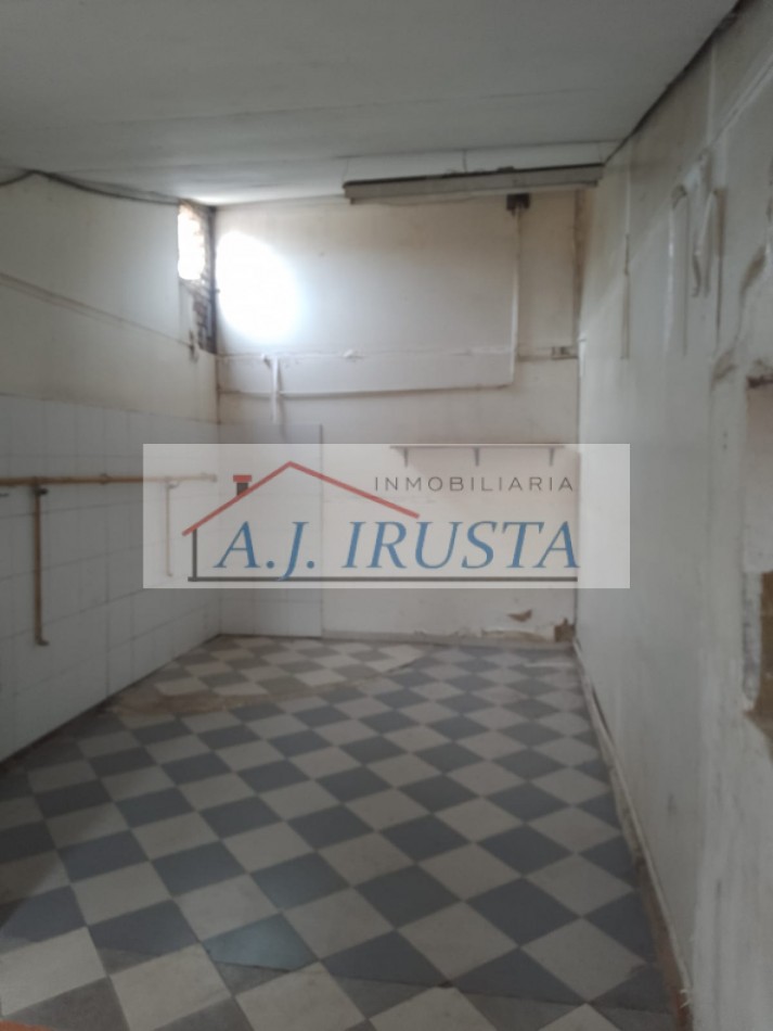 GALPON + 3 DEPARTAMENTOS 