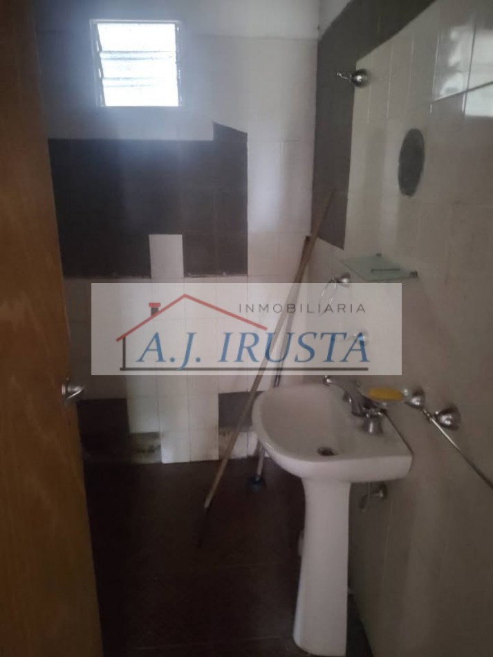 CASA 2 DORMITORIOS