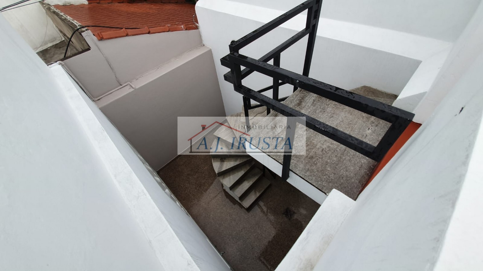 CASA 4 DORMITORIOS