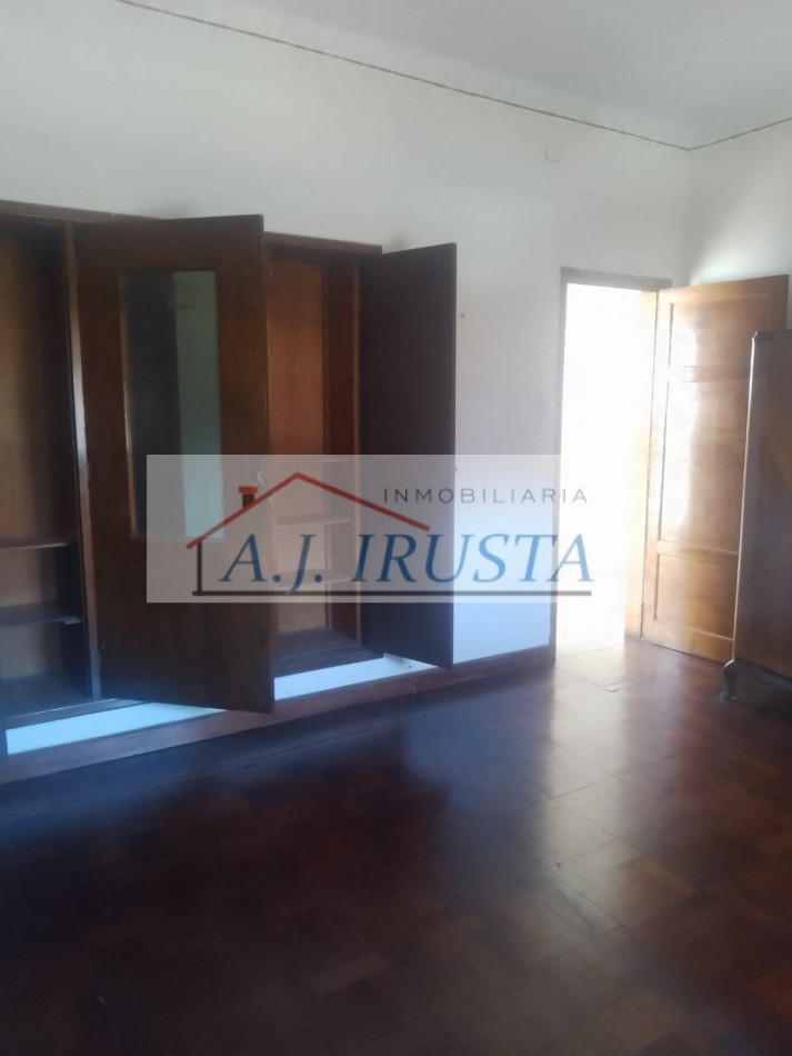 CASA 3 DORMITORIOS