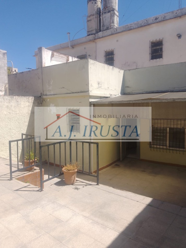 CASA 3 DORMITORIOS