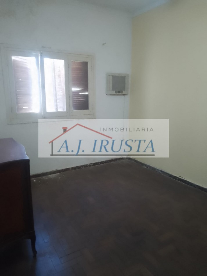 CASA 2 DORMITORIOS