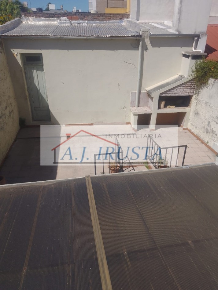 CASA 3 DORMITORIOS