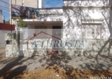 CASA EN CALLE COLON