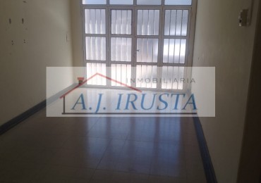 CASA 3 DORMITORIOS
